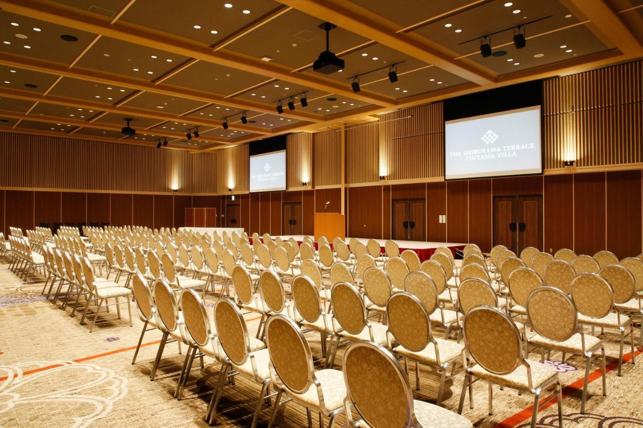 The Shiroyama Terrace Tsuyama Villa Екстер'єр фото