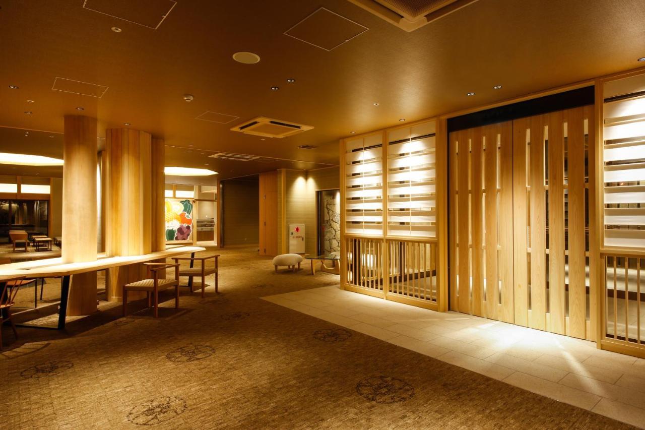 The Shiroyama Terrace Tsuyama Villa Екстер'єр фото